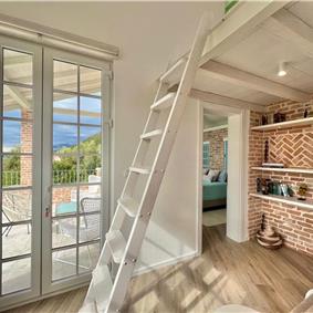 4 bedroom villa with pool and sea views, Kumbor, sleeps 8-10